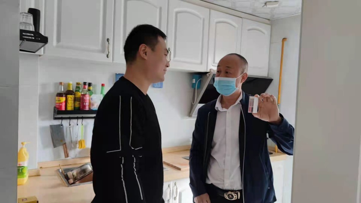 Kaiyun体育网站：民情自来水管道洗出“果汁色”水？天府新区：市政管道定期清洗(图1)