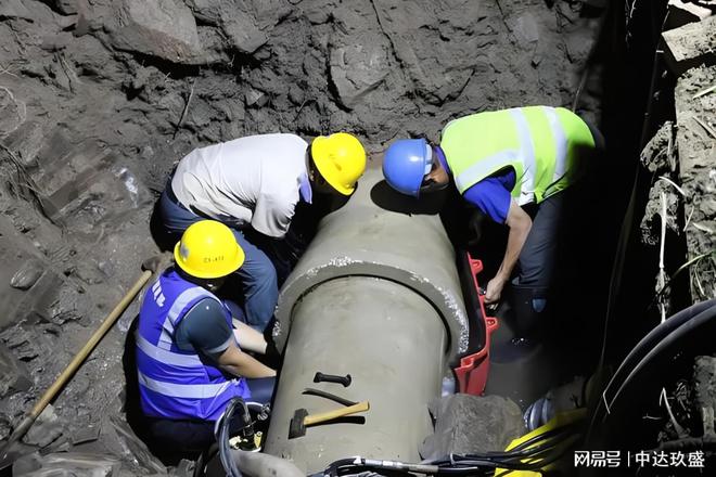 Kaiyun体育网站：内蒙古呼和浩特包头供水管道清洗自来水供暖热力管道脉冲清洗(图2)