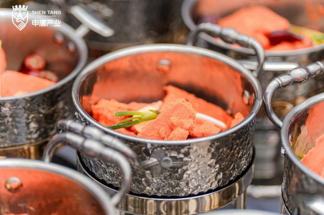 底料低至99元餐饮业再现“新卷王”！(图8)