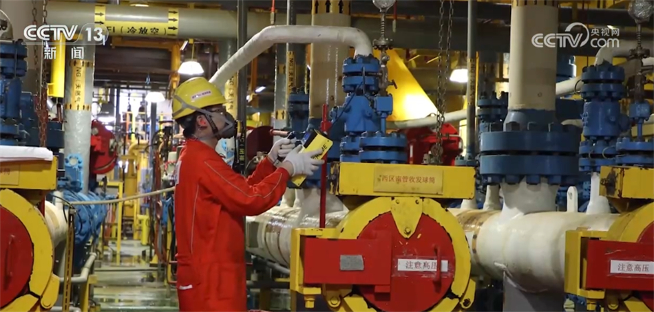 Kaiyun(中国体育):完善技术体系我国首次在超深水海域完成海管清理作业(图3)