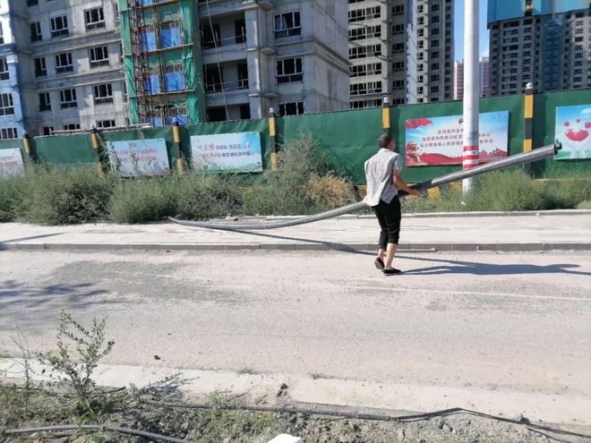 解决绿化管线、清理道路“绊脚石”(图1)