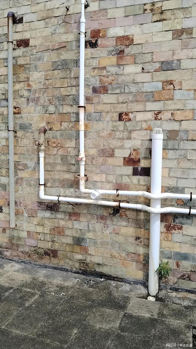 城市市政乡村村庄道路下面的老旧供水管道自来水管道清洗！(图2)