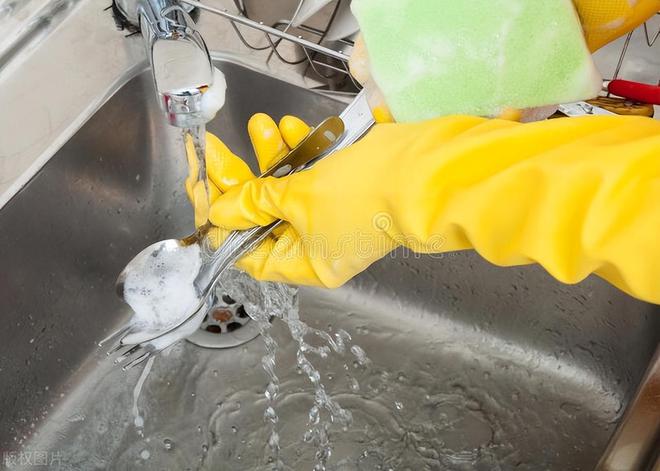 水管清洗：保护健康守护家园(图1)