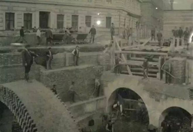 Kaiyun（中国体育）：青岛下水道是当年的世界第一：1898年4月21日德国在青岛设总督府(图3)