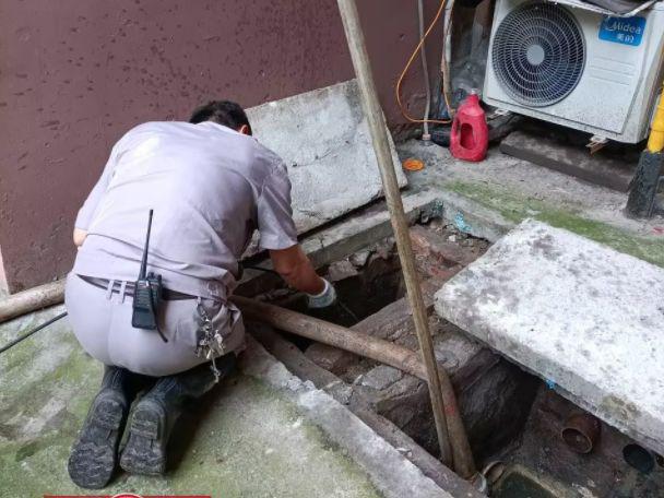 【西城花园】预防性疏通下水道做业主贴心人(图3)