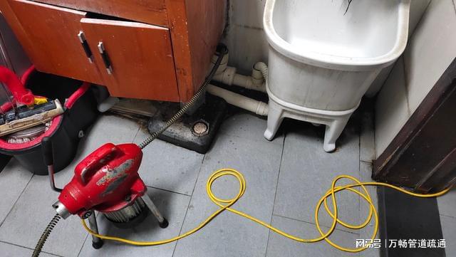 Kaiyun（中国体育）：处理下水道油污堵塞妙招(图2)