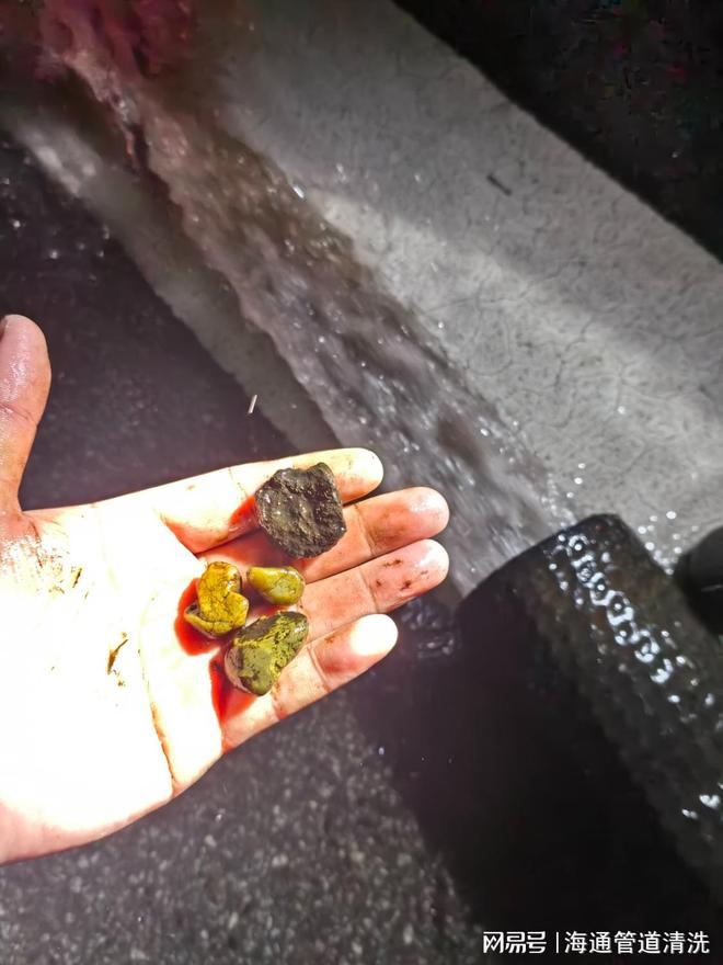 供暖管道清洗的必要性、方法与注意事项。(图1)