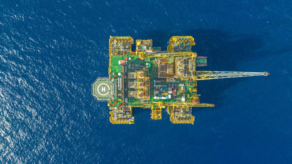 “深海一号”大气田完成首次超深水海管清管作业(图2)