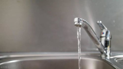 如何轻松清洁水管内部？快来学习这几招吧！(图1)