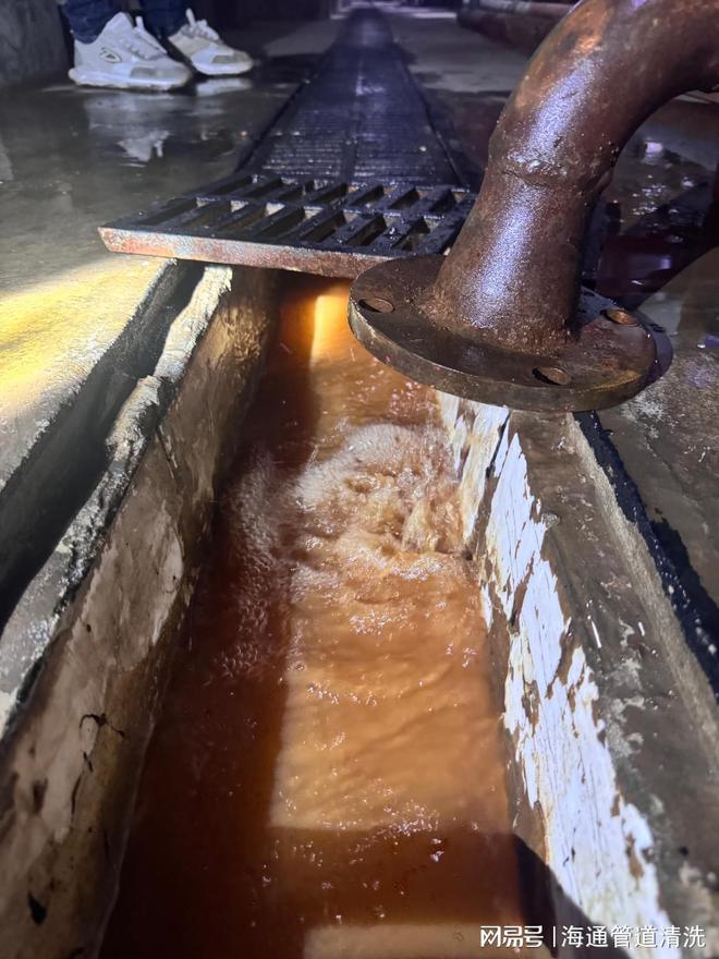 自来水管道清洗的重要性及作用详解。(图1)