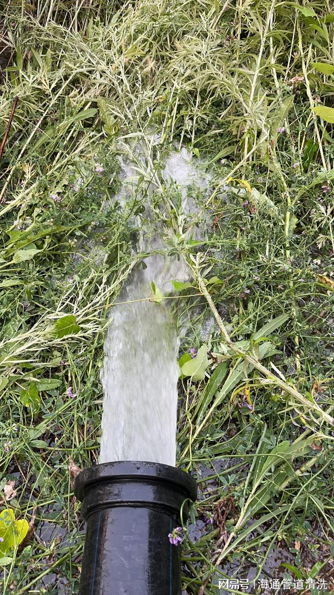 自来水管道定期清洗的重要性。(图1)