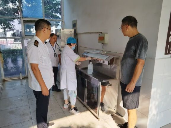 Kaiyun体育网站：“吨吨吨”~水质“体检”进校园！(图1)