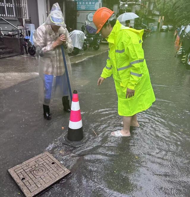 Kaiyun体育网站：台风天小区积水后……(图3)