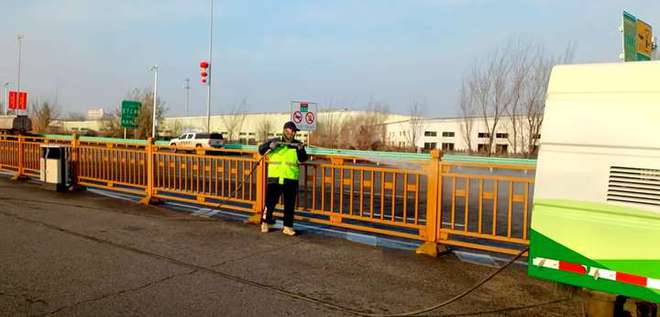 Kaiyun（中国体育）：清洁交通隔离护栏细节处见真章(图3)