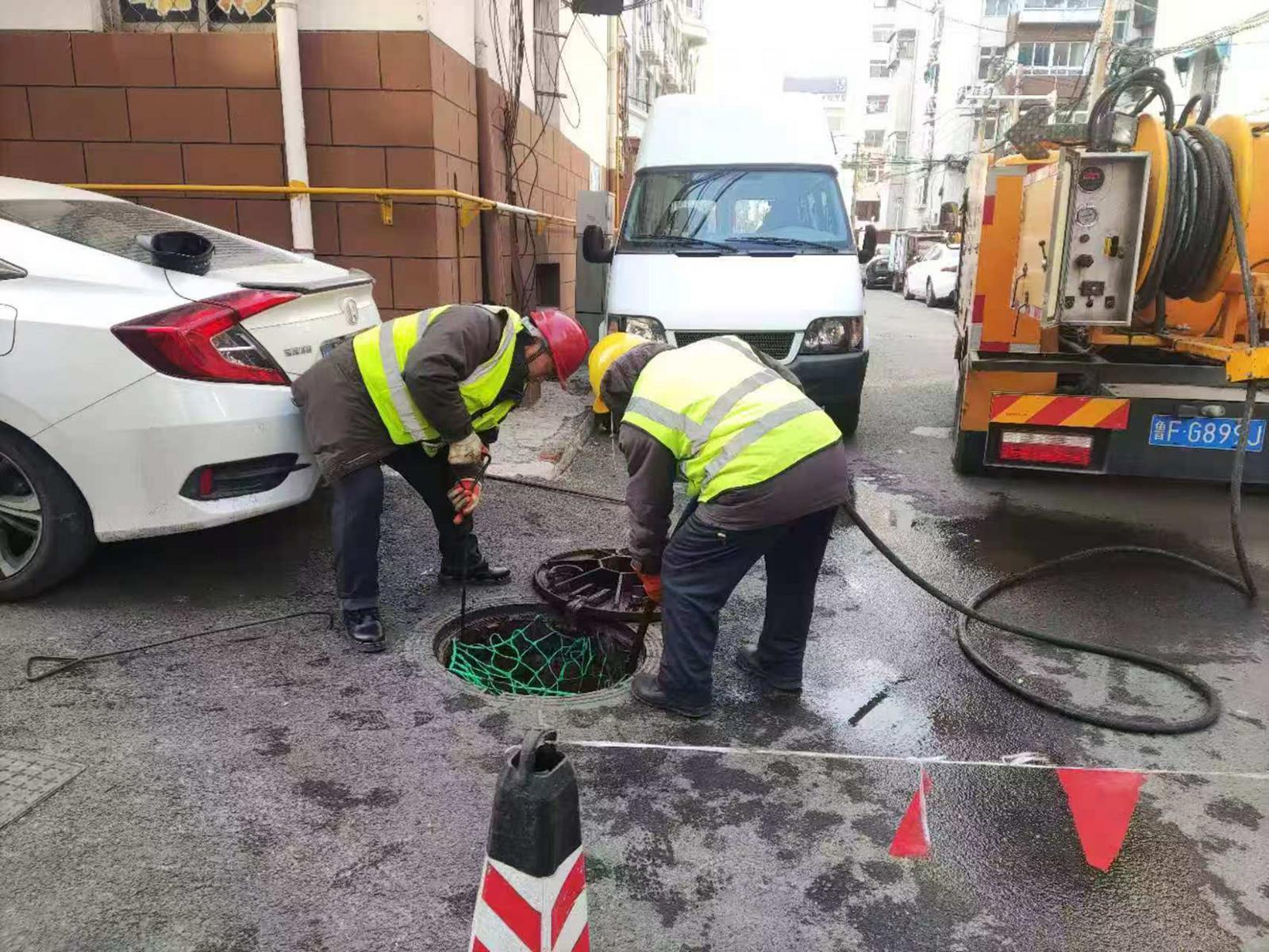 烟台民意通芝罘区民生社区淤积管道疏通了(图1)