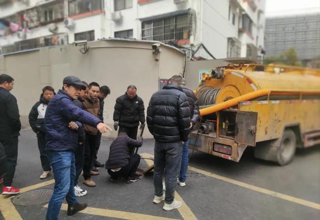 管道堵塞闹心？TA们“一键疏通”超给力(图1)