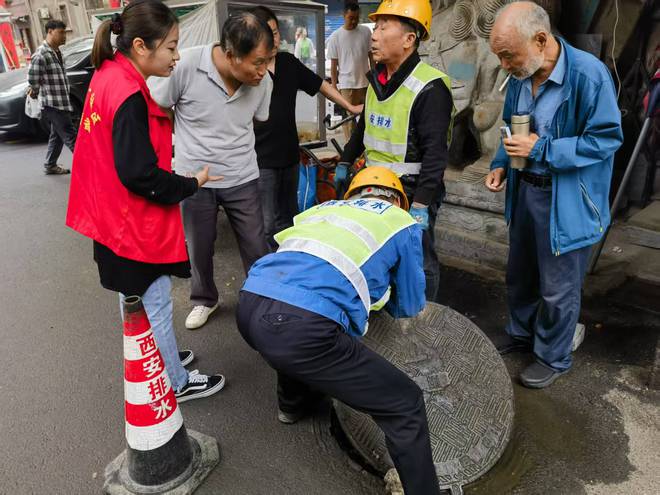 污水外溢“堵”民心多方联动“排”民忧(图1)