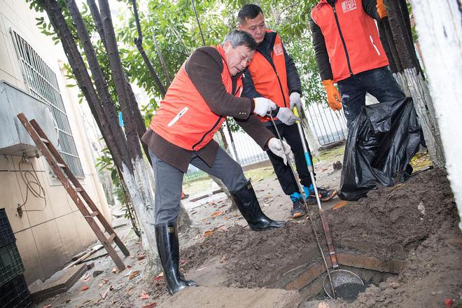 Kaiyun（中国体育）：泉州小区物业化粪池清理清掏行动：共建洁净宜居家园(图1)