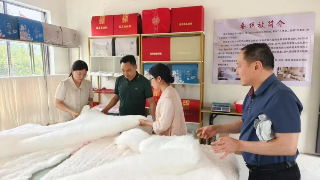 “楼”养鸭、“陆”养鱼、“棚”种树……看襄阳如何大力培植农业新质生产力！(图4)