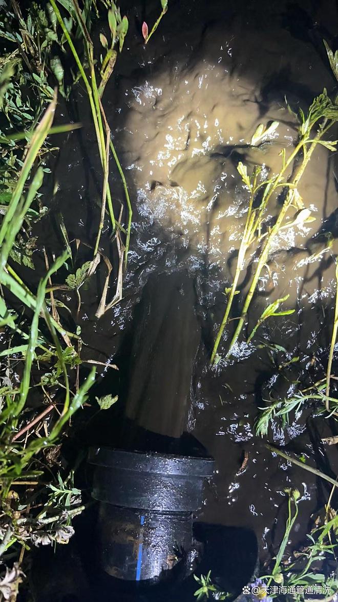 北京（海通）大楼自来水管道清洗石油管道内壁清洗原油(图1)