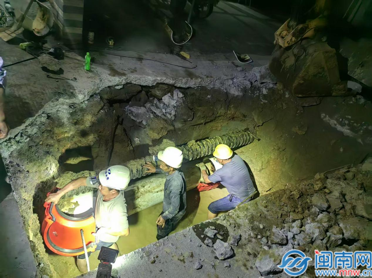 昼夜奋战云霄织密双节供水“安全网”(图1)