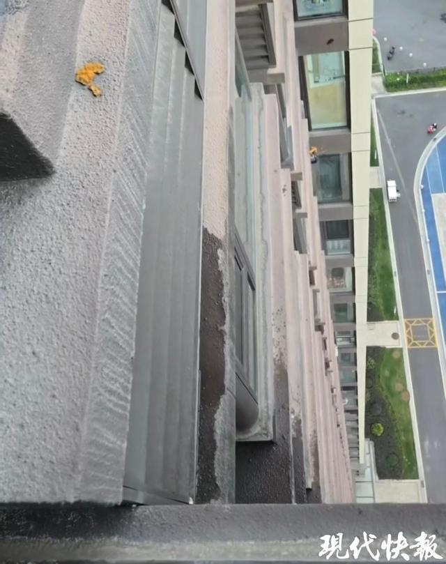 快快帮|出差两个月不在家公共空调排水管堵在自家楼层谁来管?(图1)