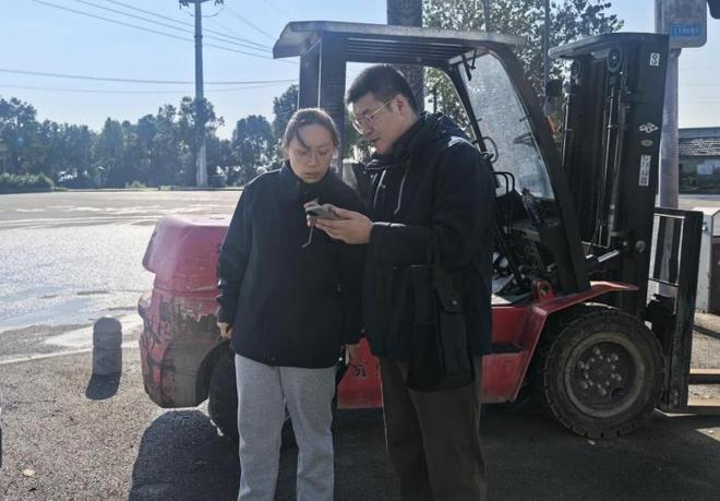 Kaiyun（中国体育）：合燃华润燃气“访企入村”优环境暖民心(图3)