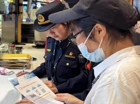 护航进博！静安区生态环境局开展餐饮联合检查(图2)
