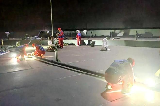 顶风冒雪！东北管道公司两座储罐清洗工程收官(图2)