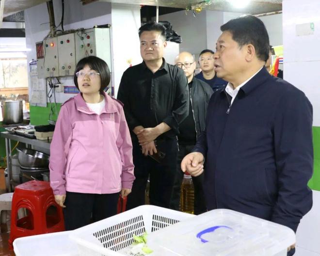 王俊带队开展大气污染防治专项检查(图1)