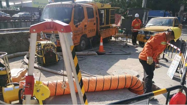 管道非开挖修复技术对管道清洗的要求(图1)