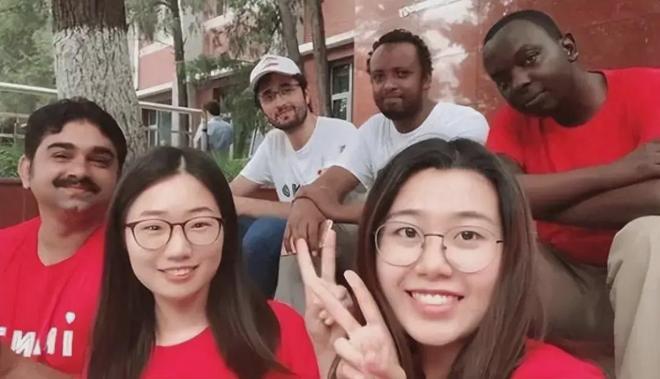 当“退休”成为奢望英语或许是年轻人最后的“诺亚方舟”(图3)