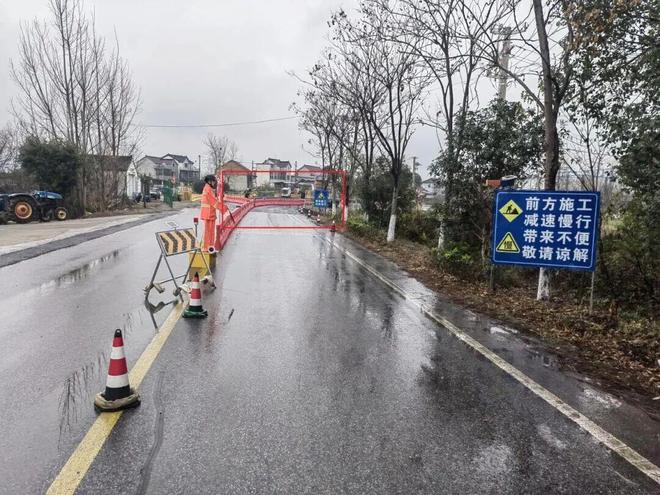 博望区这个路口封闭近40天！(图1)