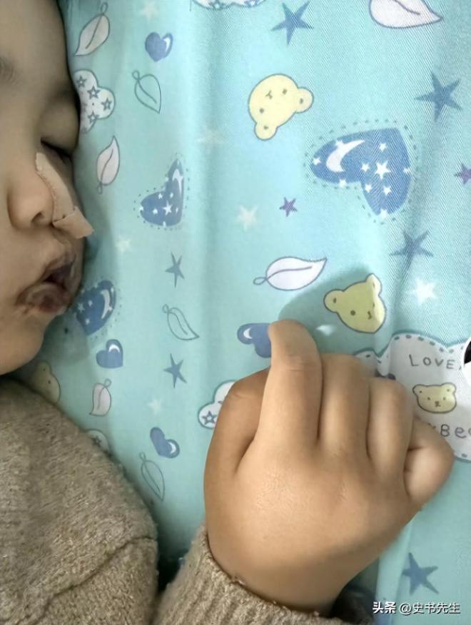 Kaiyun体育网站：江苏一奶奶误将疏通剂喂孙子妈妈悲痛发声细节被扒网友震怒(图1)