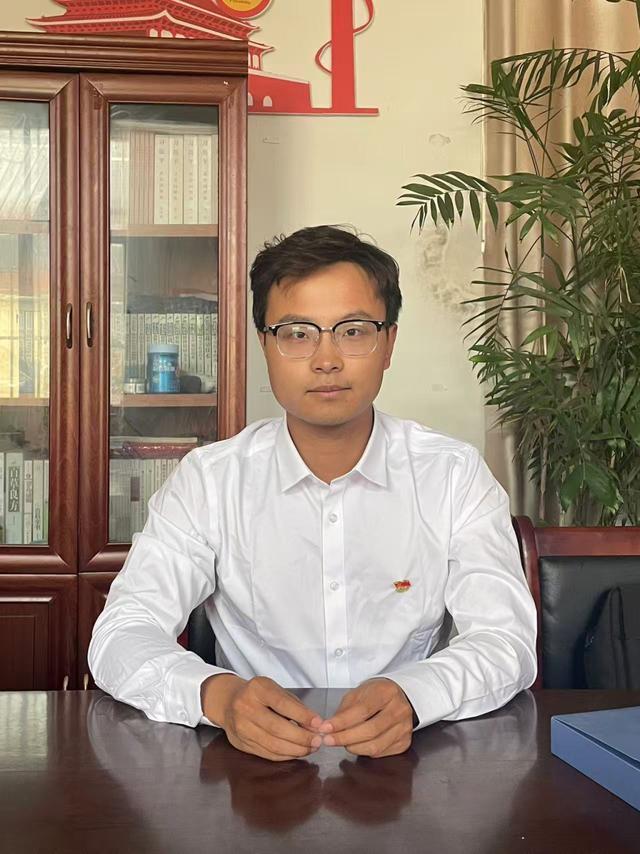 Kaiyun（中国体育）：“00后村干部年终总结”走红本人回应(图1)