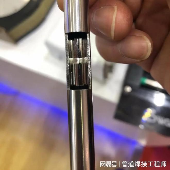 Kaiyun体育网站:辛盾管道焊接机:半导体行业高纯管道焊接的核心解决方案(图1)