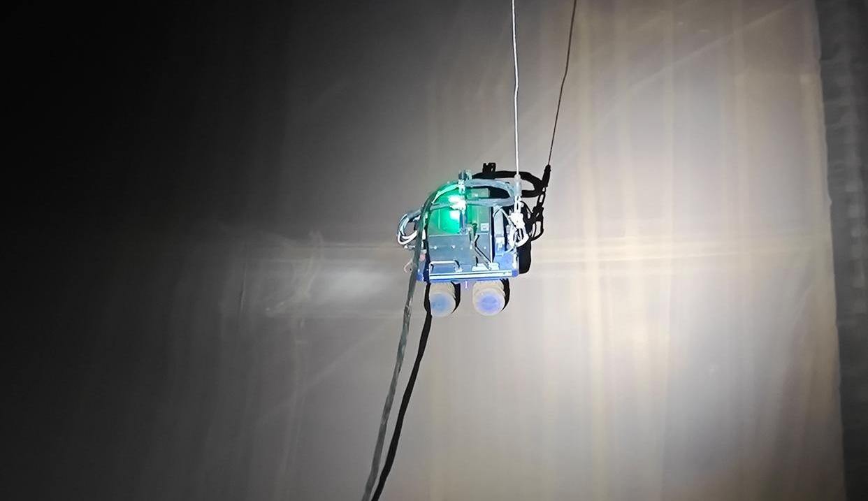 Kaiyun（中国体育）：“机器人‘代劳’高空高危作业”浙江特种设备检验迈入“智能时代”(图1)